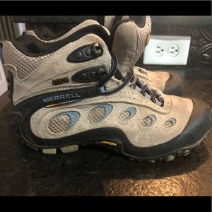 Women’s Merrell hiking boots